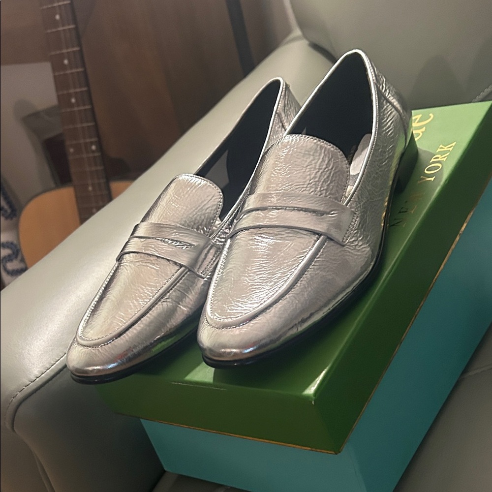 Kate Spade Genevieve Silver Loafers Sz. 7.5